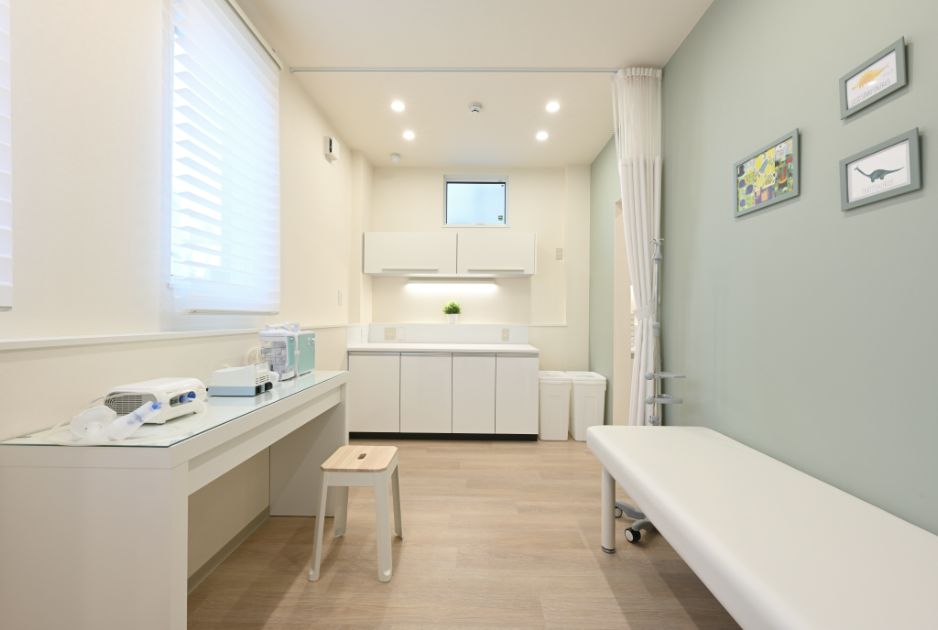 1階 処置室（部屋番号1）